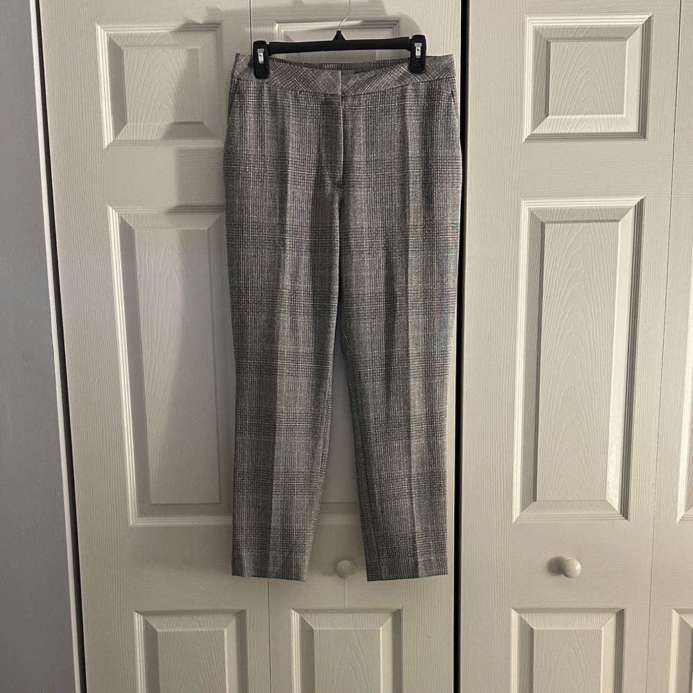 H&M Women's Gray Checkered Ankle Pants